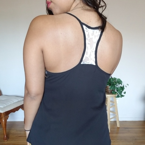 🏷CLEARANCE BLACK CREAM LACE INSET TANK TOP - Picture 6 of 8